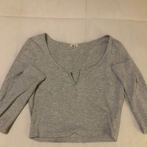 Garage long sleeve🤍